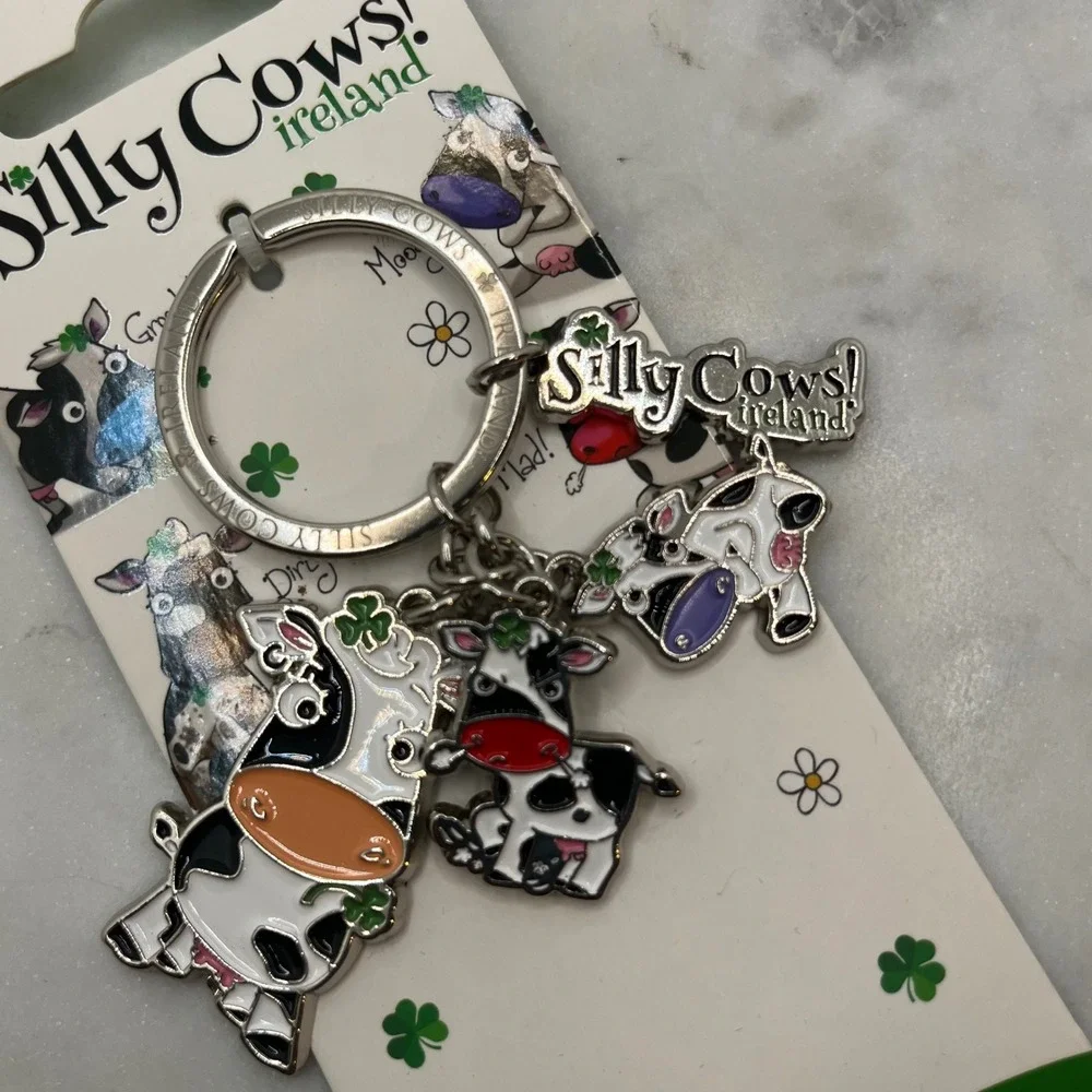 Cow Irish Keychain Charm Silly Cows Shamrock Ireland Enamel Keyring Souvenir New